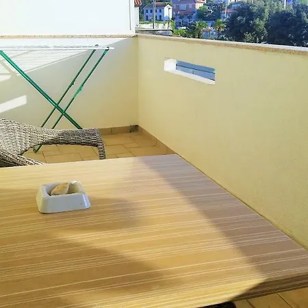 Apartman Obala & *