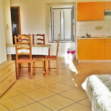 Apartment Obala & Malinska